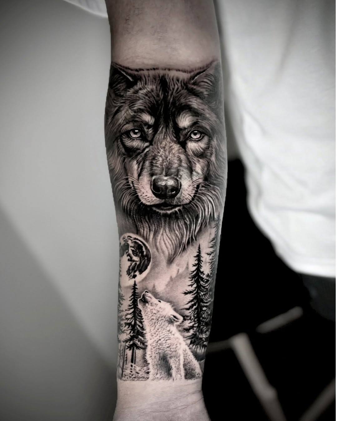 Northern Wolf โดย 666 Tattoo Bangkok